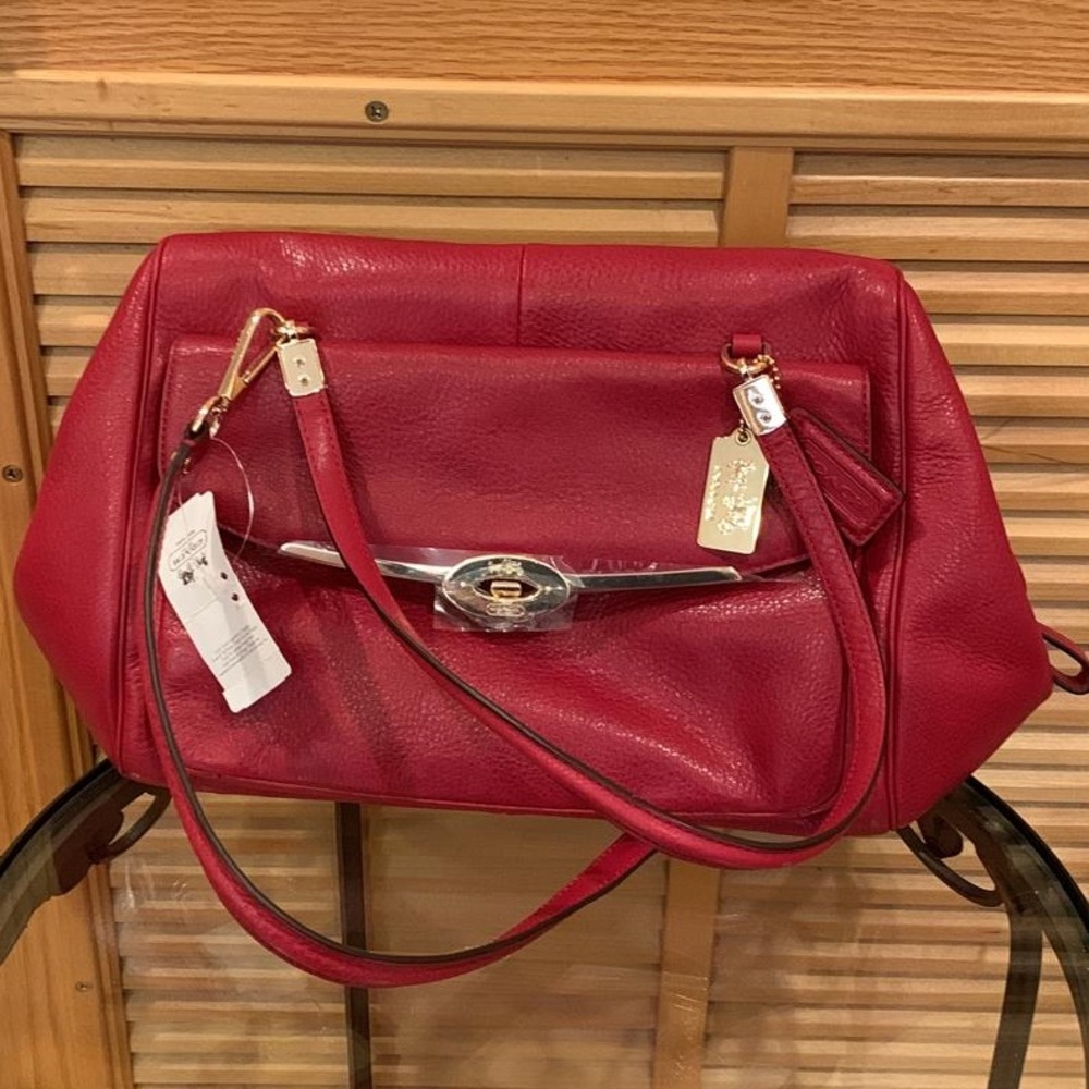 Coach Red Leather Satchel Accordion Crossbody NWT ✨❤️